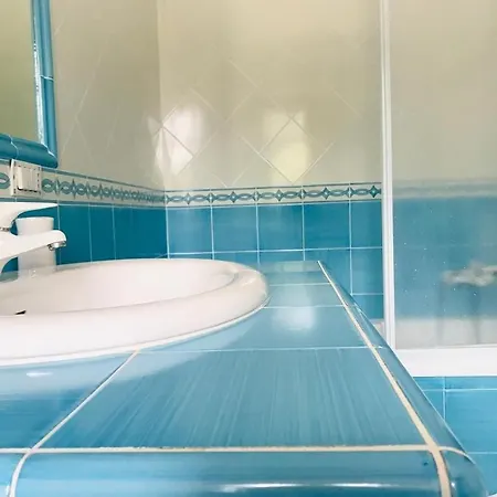 Il Carrubo Oda ve Kahvaltı 3*