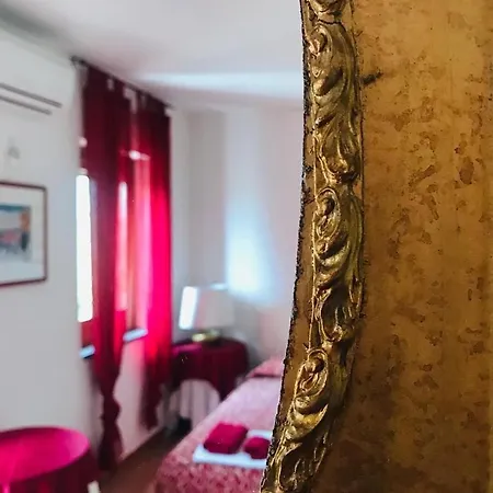 Oda ve Kahvaltı Il Carrubo