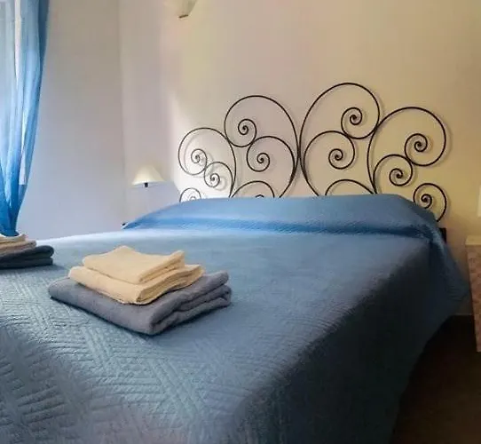 Il Carrubo 3* マラテーア